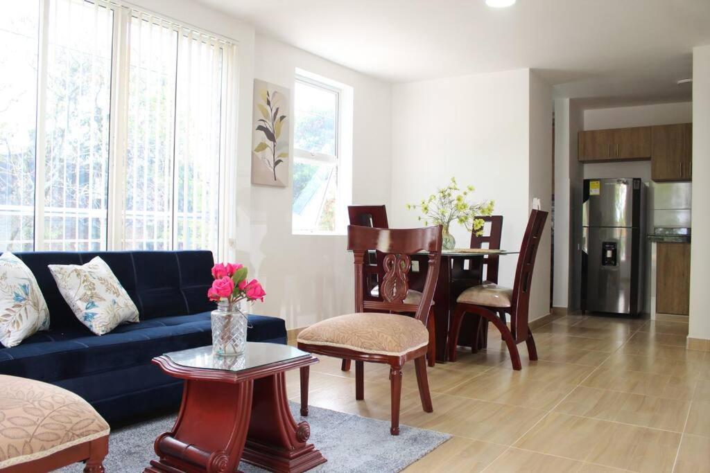 Lindo Apartamento Con Estacionamiento บูกา ภายนอก รูปภาพ